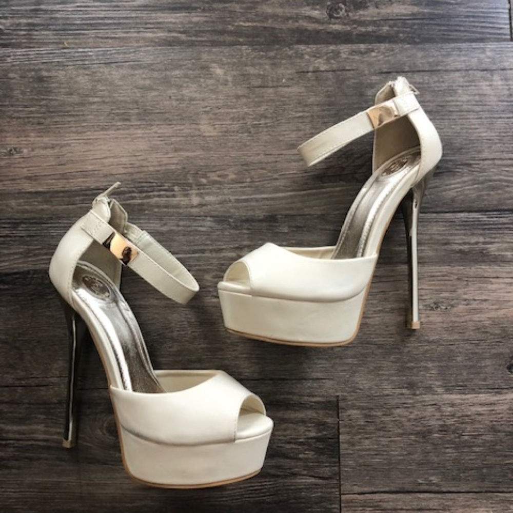 Cream DBDK Fashion Stilettos Sz 6
